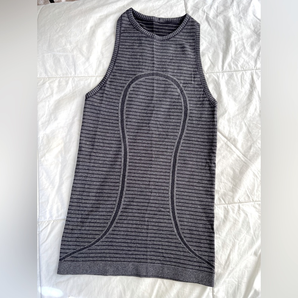 Lululemon High Neck Swiftly Tank Size 2 / Small